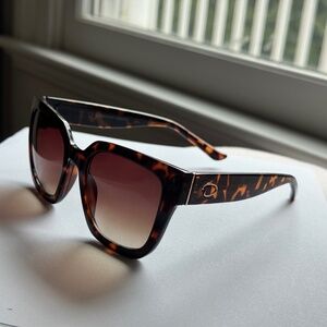 Oscar de la Renta Square Sunglasses